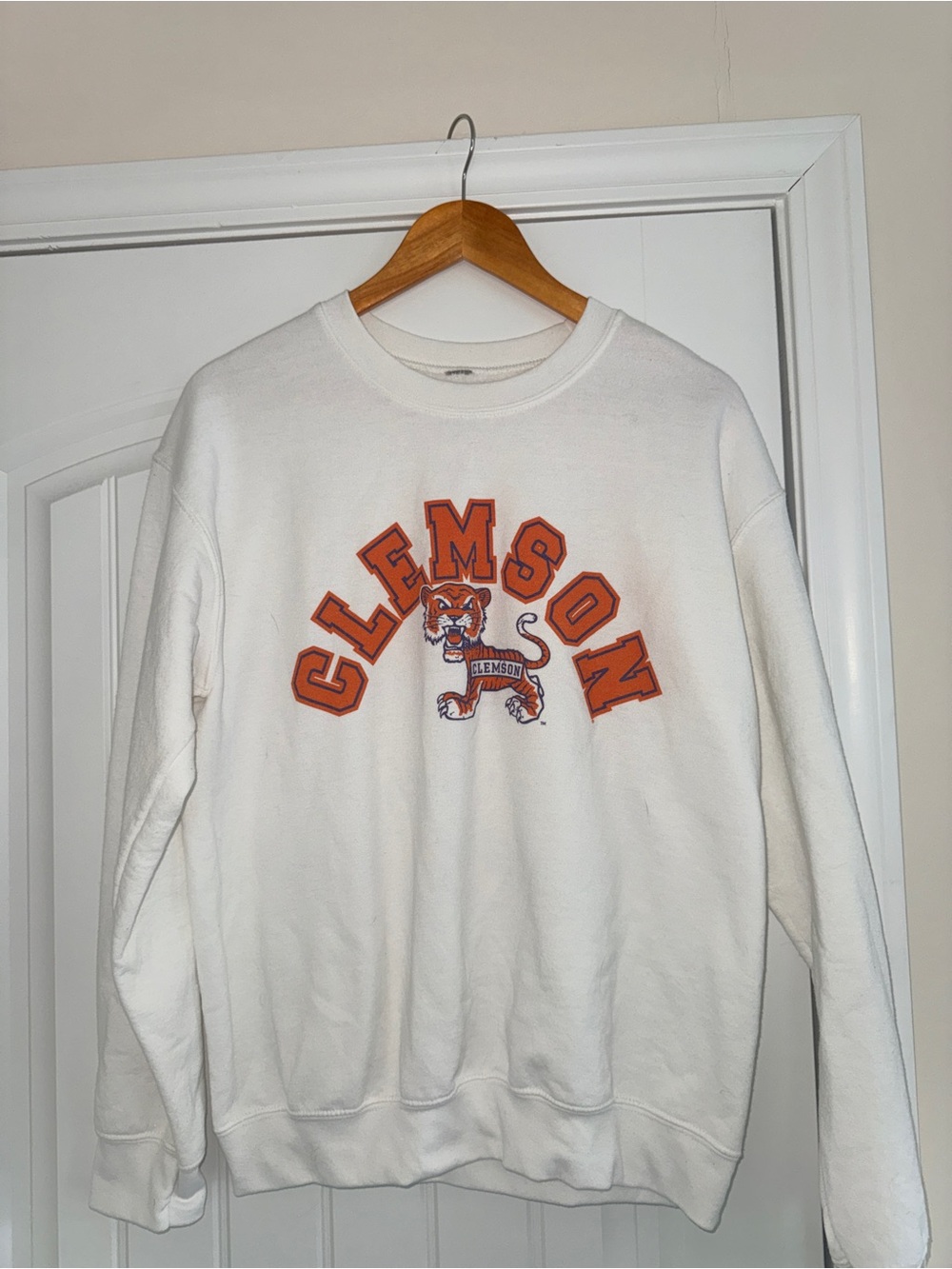 Clemson Old School Tiger White Crewneck Sweatshirt